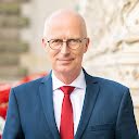 Dr. Peter  Tschentscher
